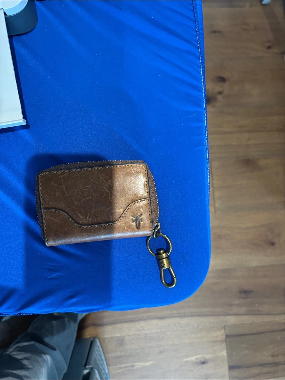 Frye Tan Leather Zip Card & Key Wallet with Clip
